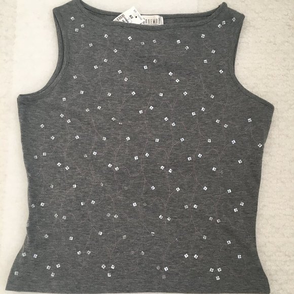 Stylish Tank Top with design - Picture 1 of 4